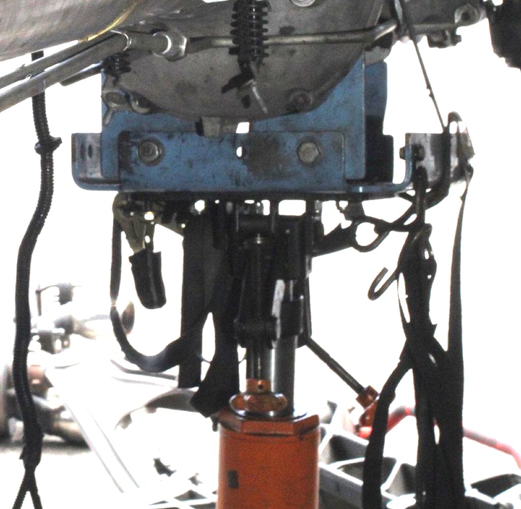 J42055_03_zoom.jpg