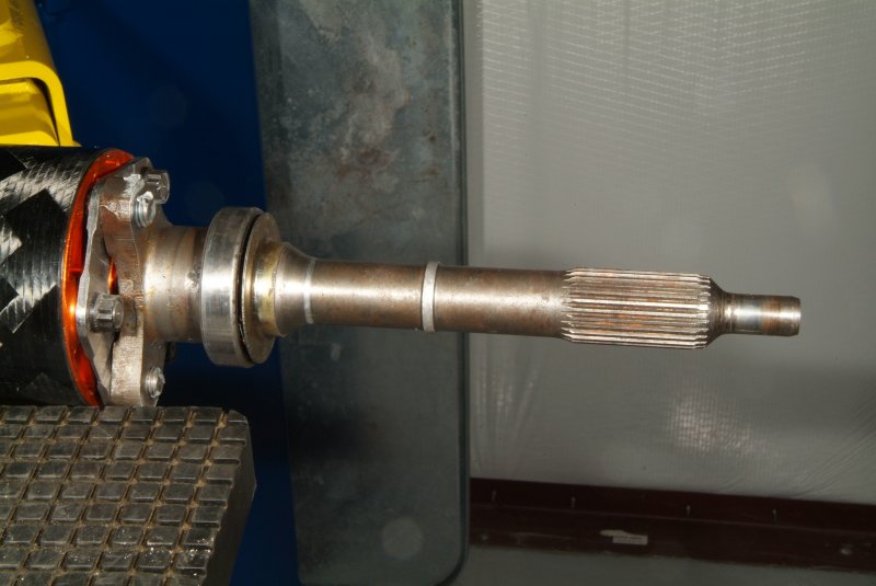 cf_driveshaft_02.jpg