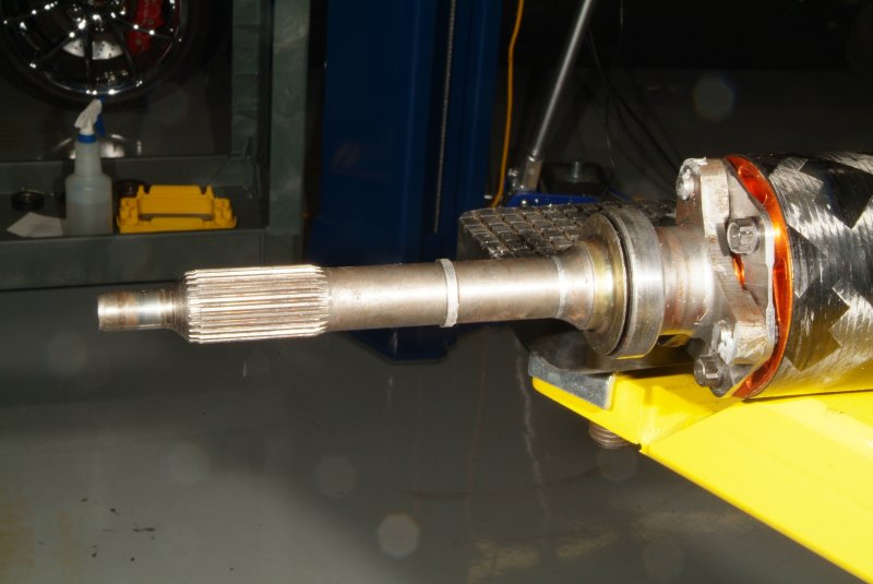 cf_driveshaft_03.jpg