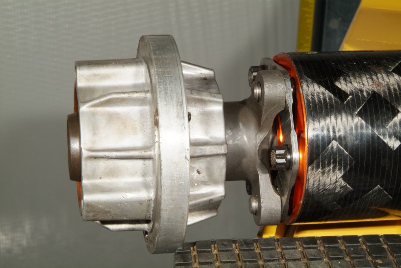cf_driveshaft_04.jpg