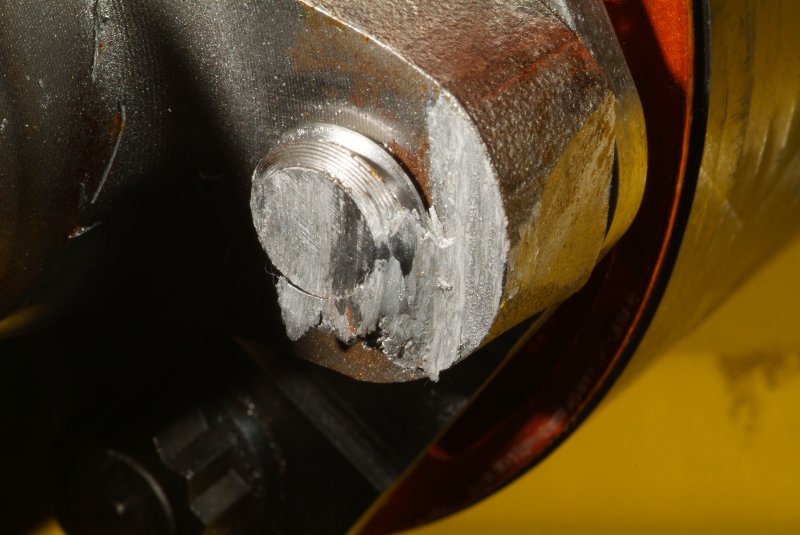 cf_driveshaft_08.jpg