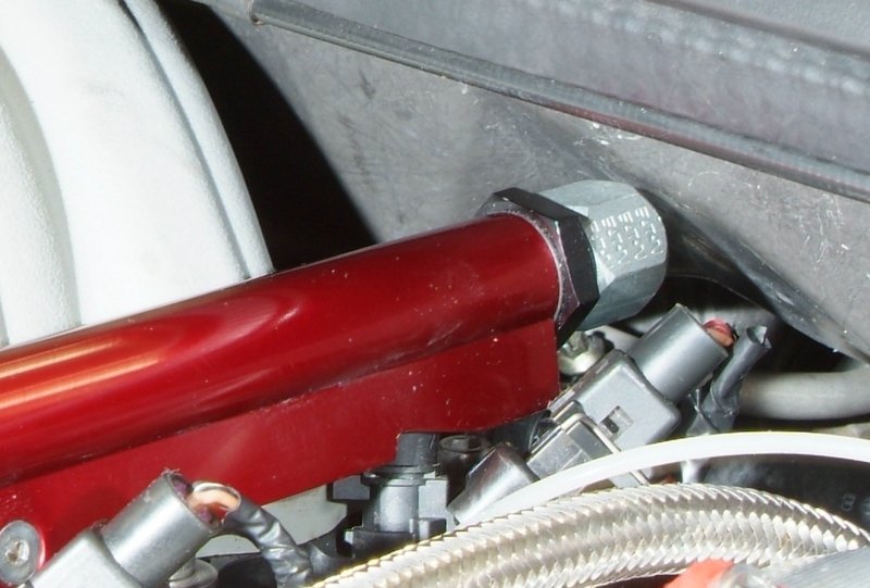 dr_fuel_rail_02.jpg