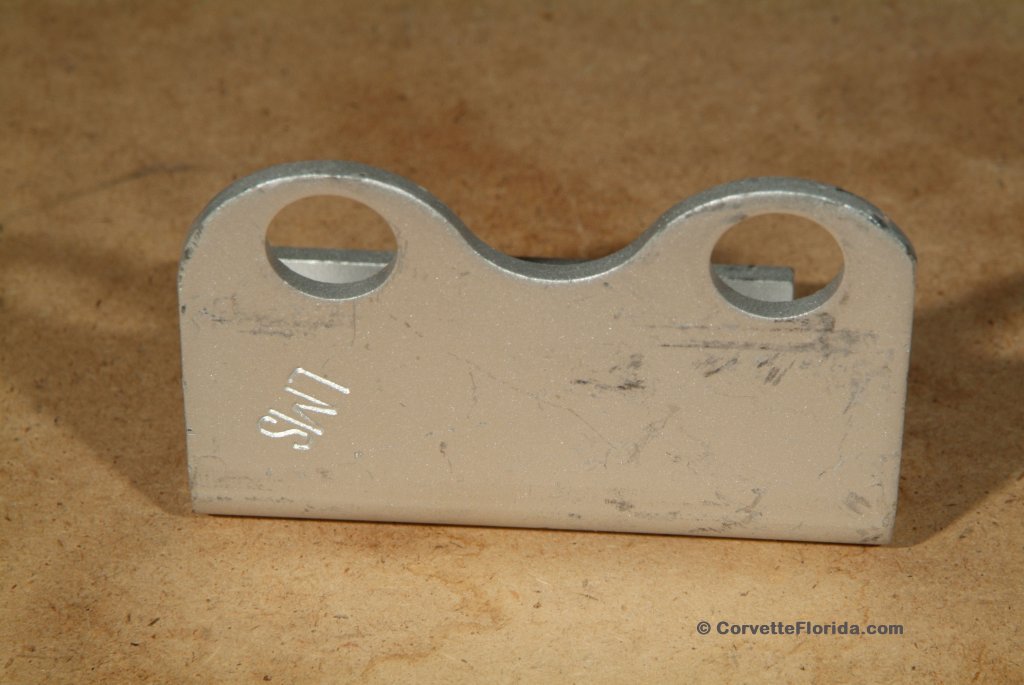 exhaust_bracket_02.jpg
