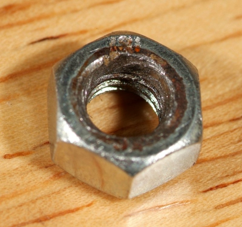 fast_nut_01.jpg