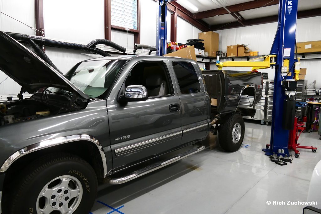 fuel_pump_removal_04.jpg
