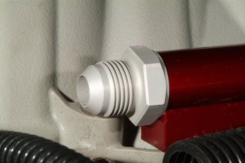 fuel_rail_fitting_front_d.jpg