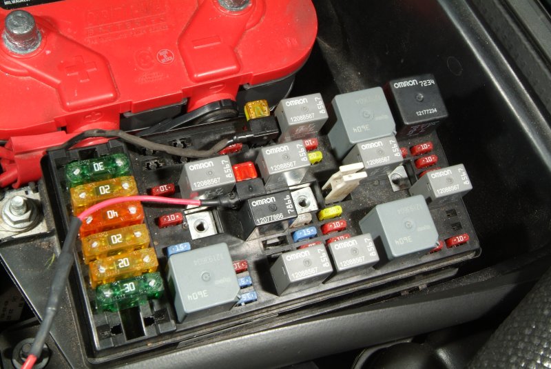fuse_box_02.jpg