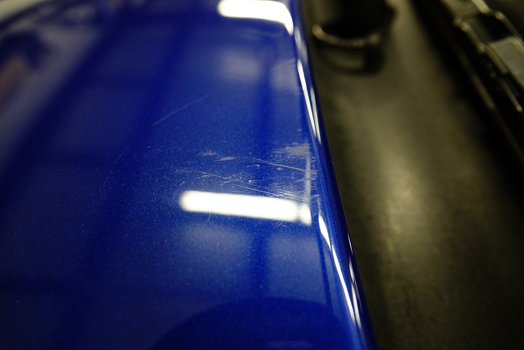 hood_paint_damage_02.jpg