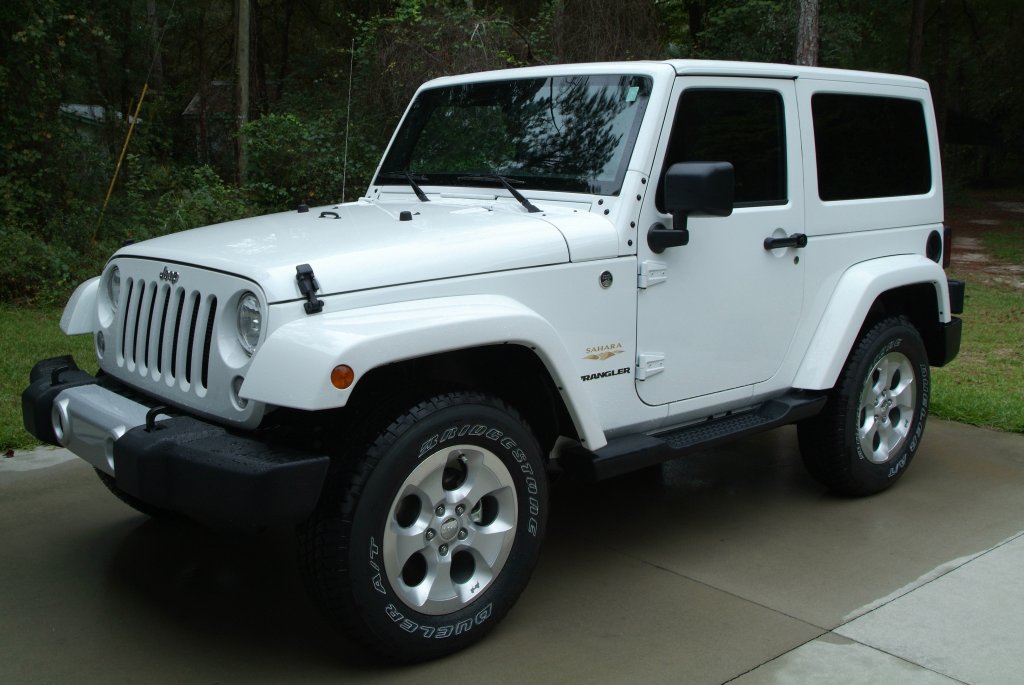 jeep_sahara_03.jpg