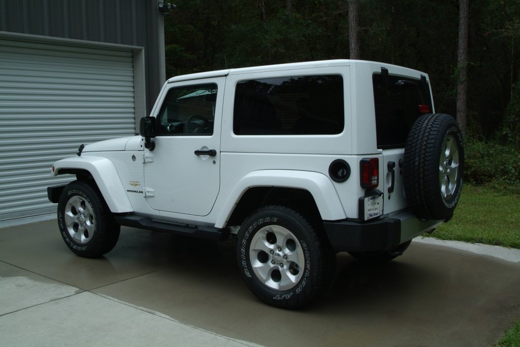 jeep_sahara_05.jpg