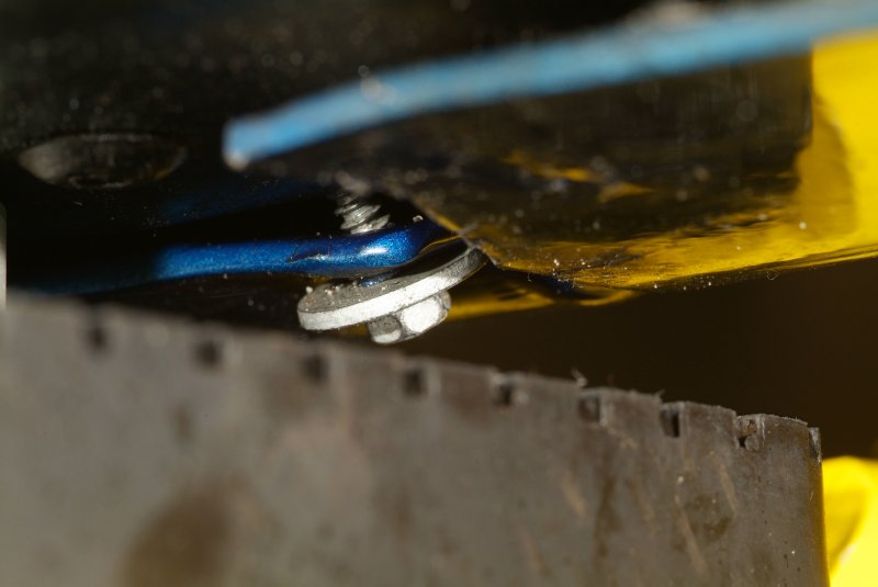 screw_01.jpg