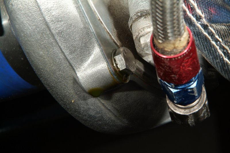 turbo_oil_leak_01.jpg