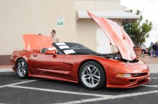 Corvettes On The Pier 2008-31.JPG
