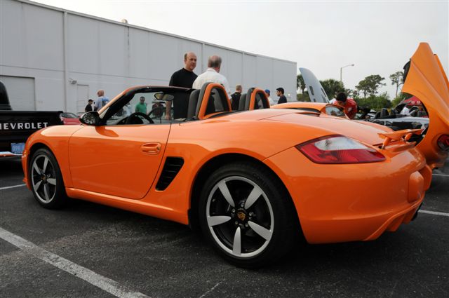 duPont Registry