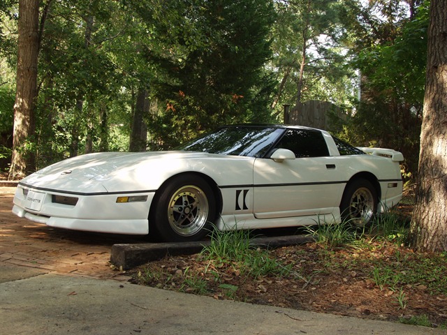 my first corvette this 87 is sweet